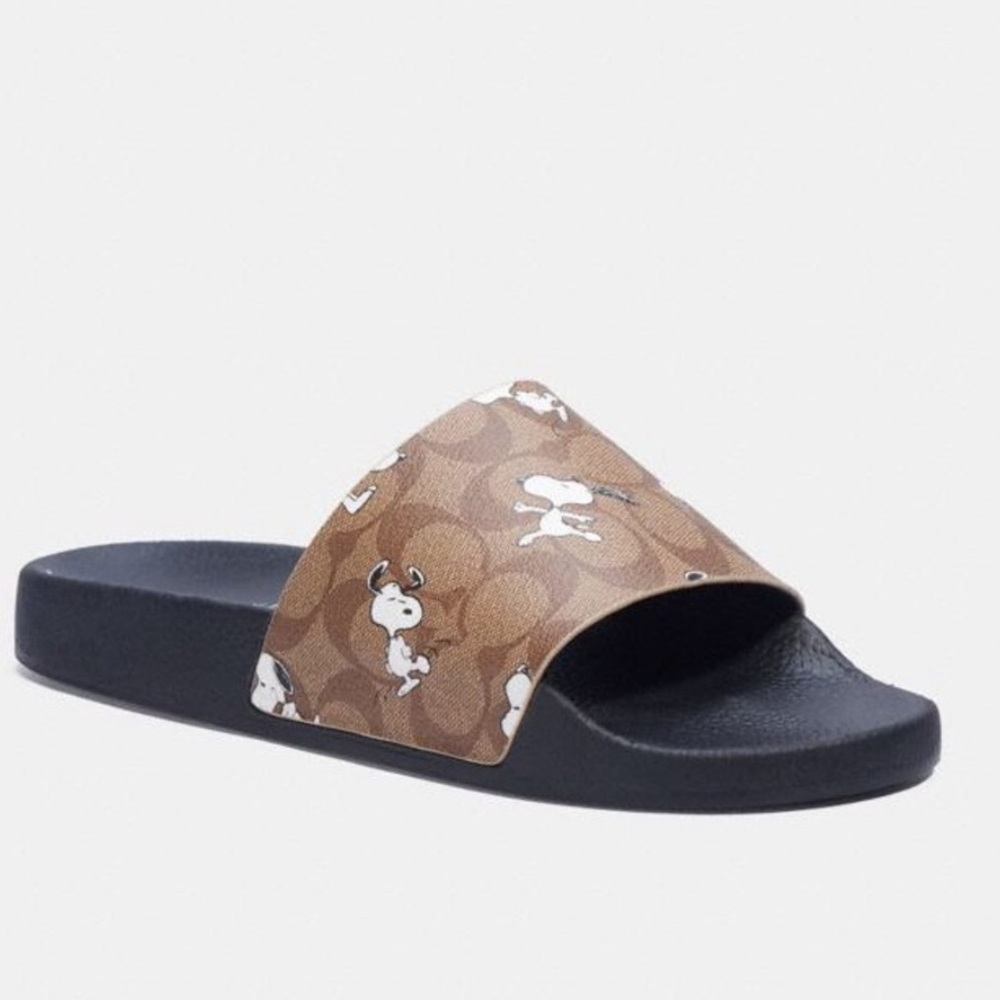 COACH X PEANUTS SLIDE WITH SNOOPY PRINT